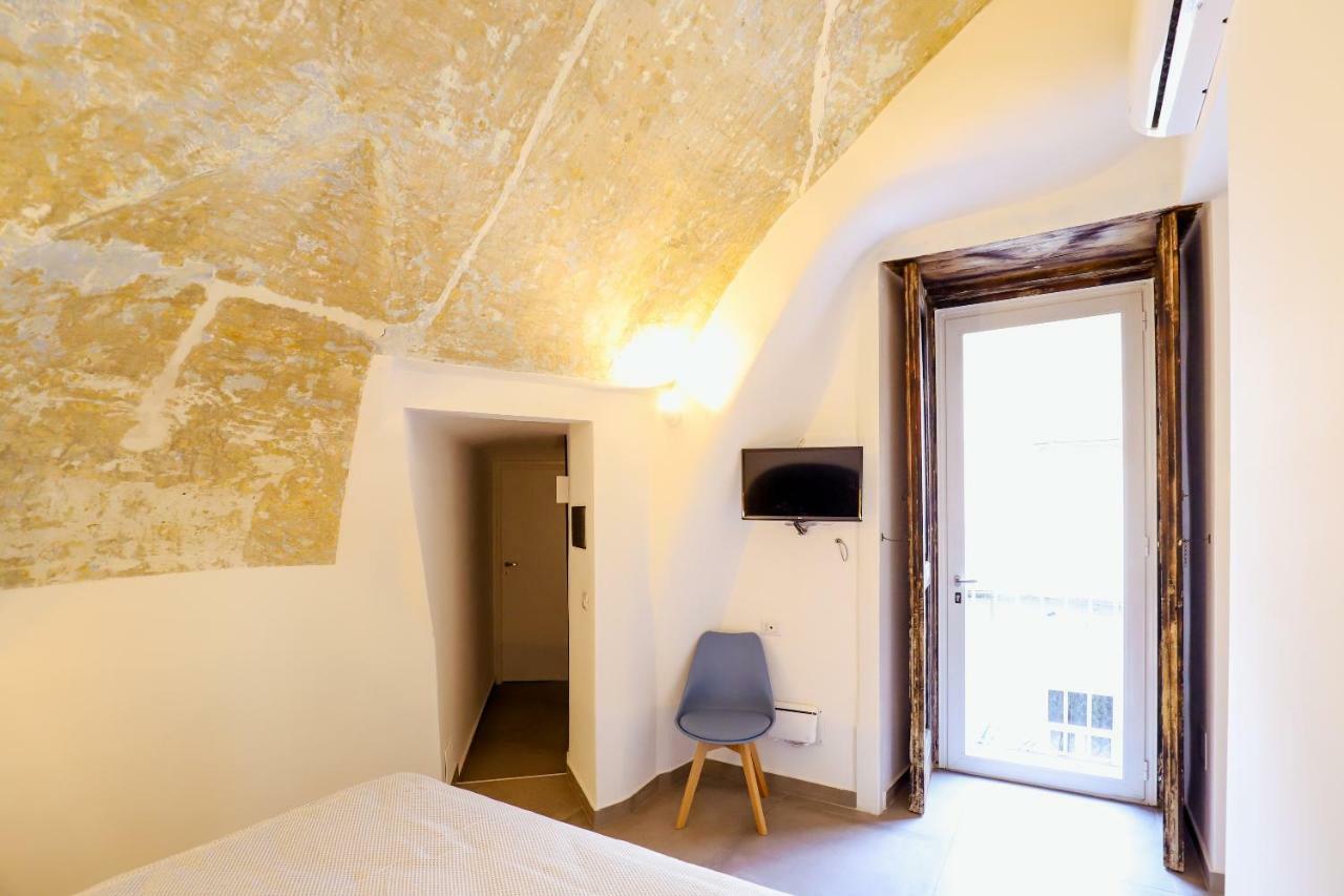 A I R Sant'Anna Bed and Breakfast Napels Buitenkant foto
